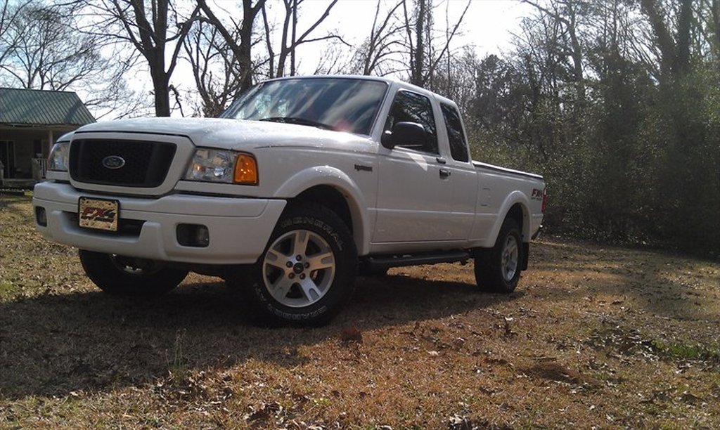 Ford Ranger XLT 4X4 Super Cab Pickup Reviews | Pricing | GoAuto