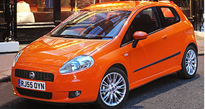 Pint-sized Punto pulls UK punters