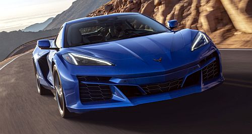 Chevrolet Corvette E-Ray deliveries begin