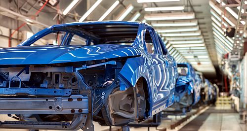 China boosts Russia's car production