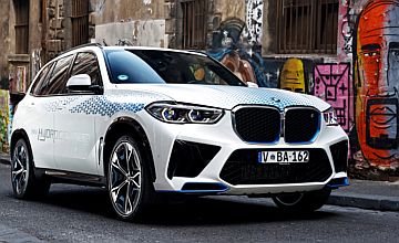 2024 BMW iX5 FCEV Hydrogen Prototype Review