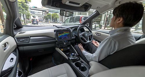 Nissan shows autonomous driving technology